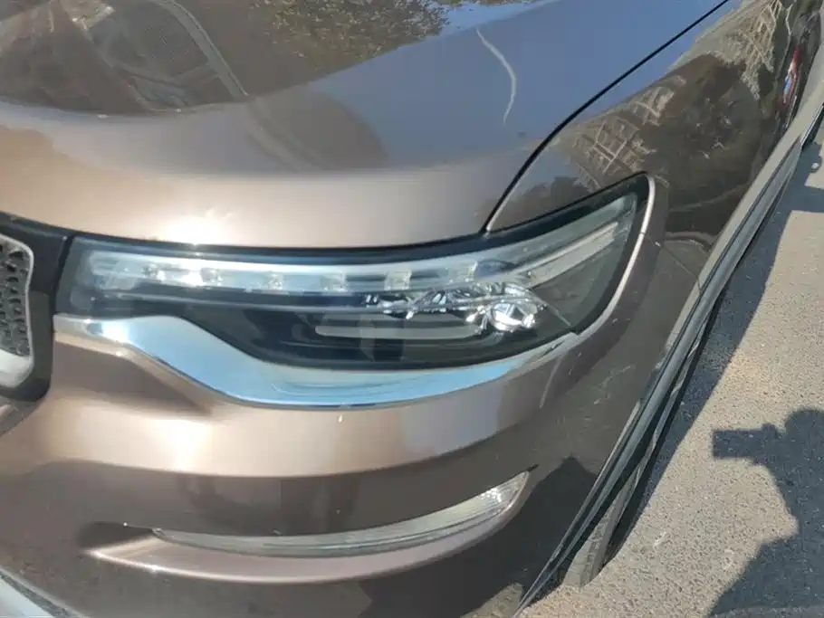 JEEP GRAND COMMANDER