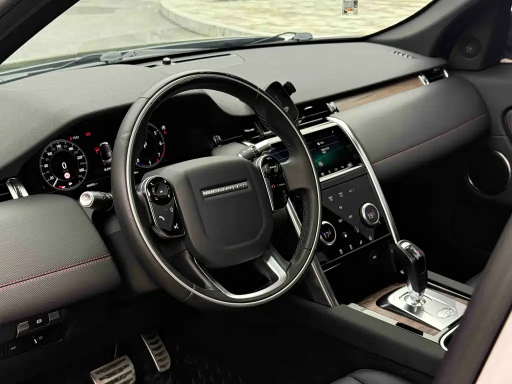 Land Rover Discovery Sport — миниатюра 3