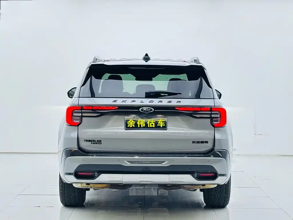Ford Explorer — миниатюра 6