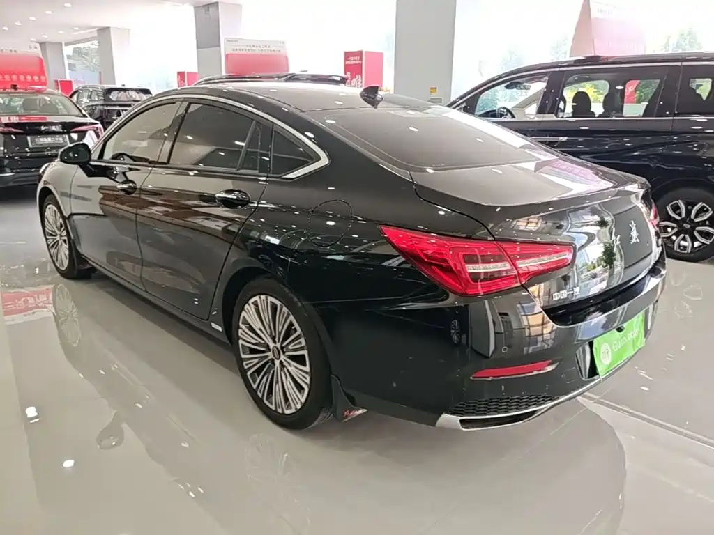 Hongqi Hongqi H5 — миниатюра 5