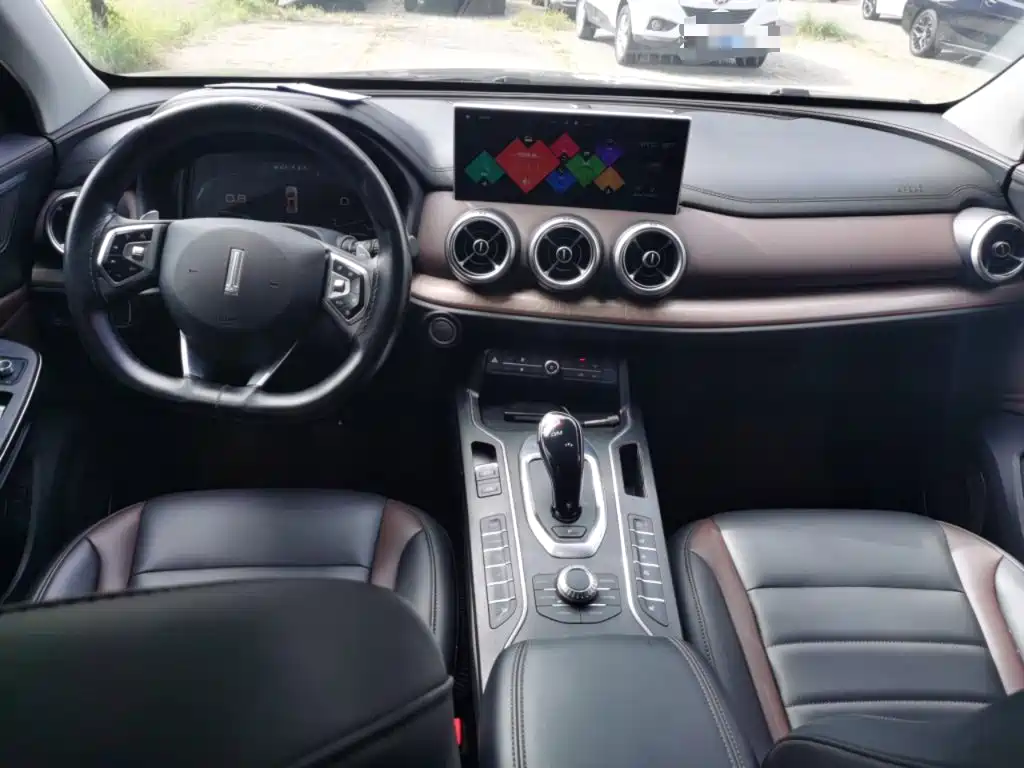 Wey Wey VV5 — миниатюра 10