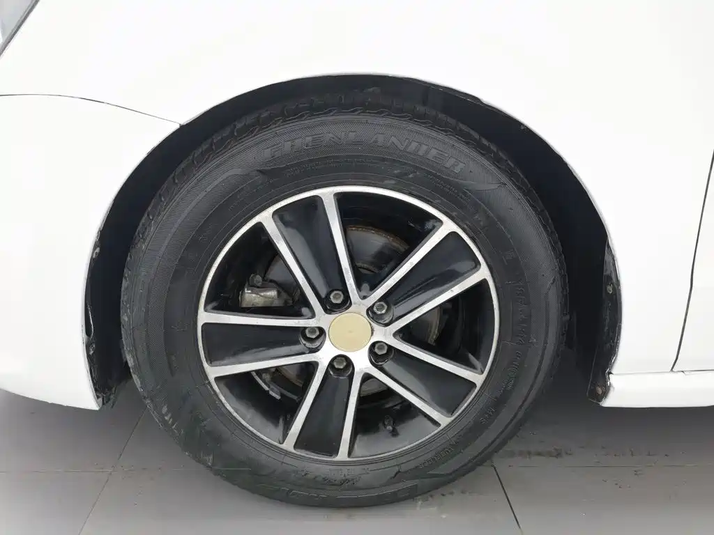 Volkswagen Polo — миниатюра 17