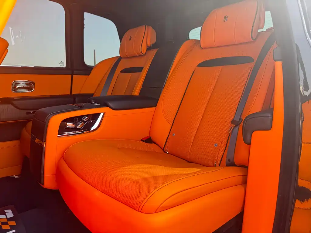 Rolls-Royce Cullinan 4-seat Edition, фото 16