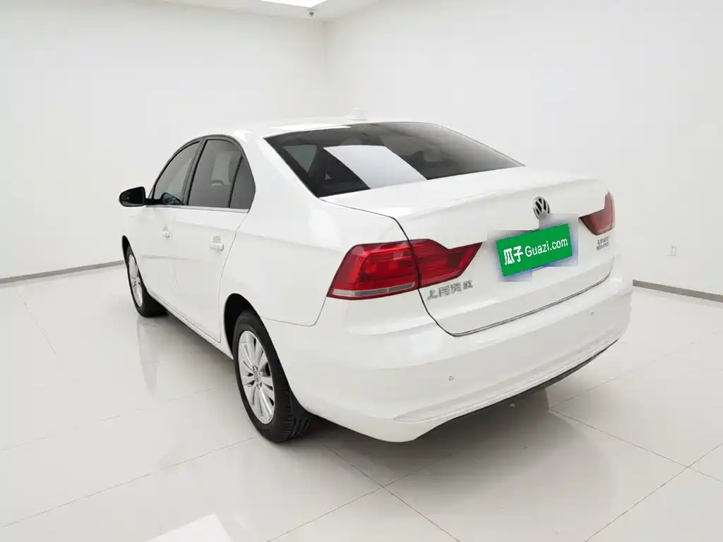 Volkswagen Santana — миниатюра 4