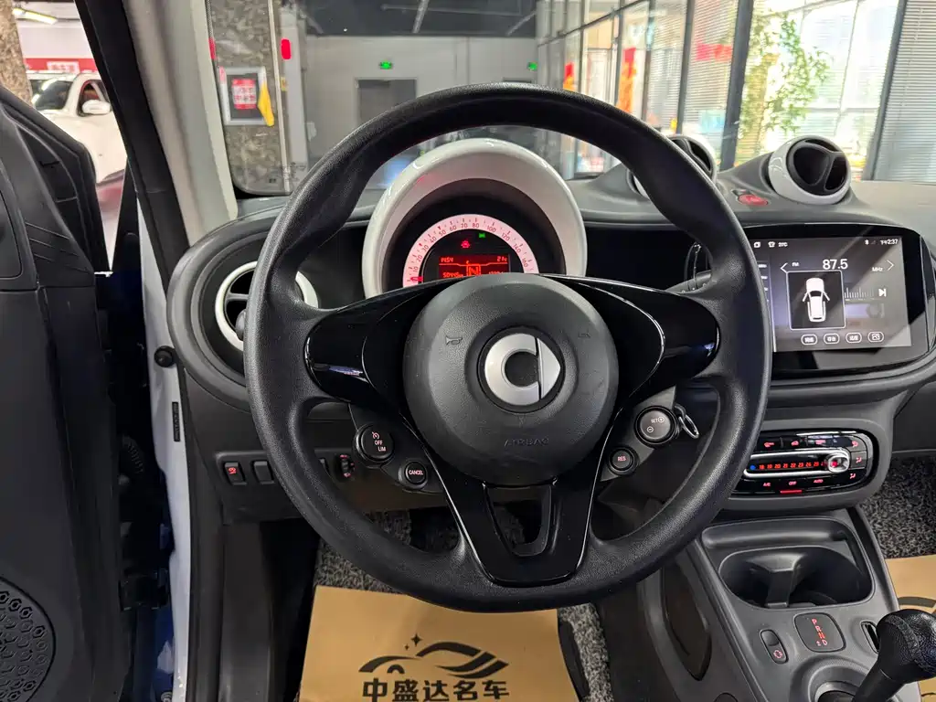 smart Smart Fortwo — миниатюра 13