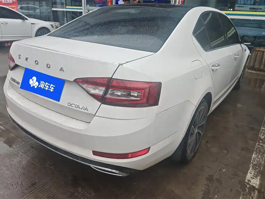 SKODA OCTAVIA