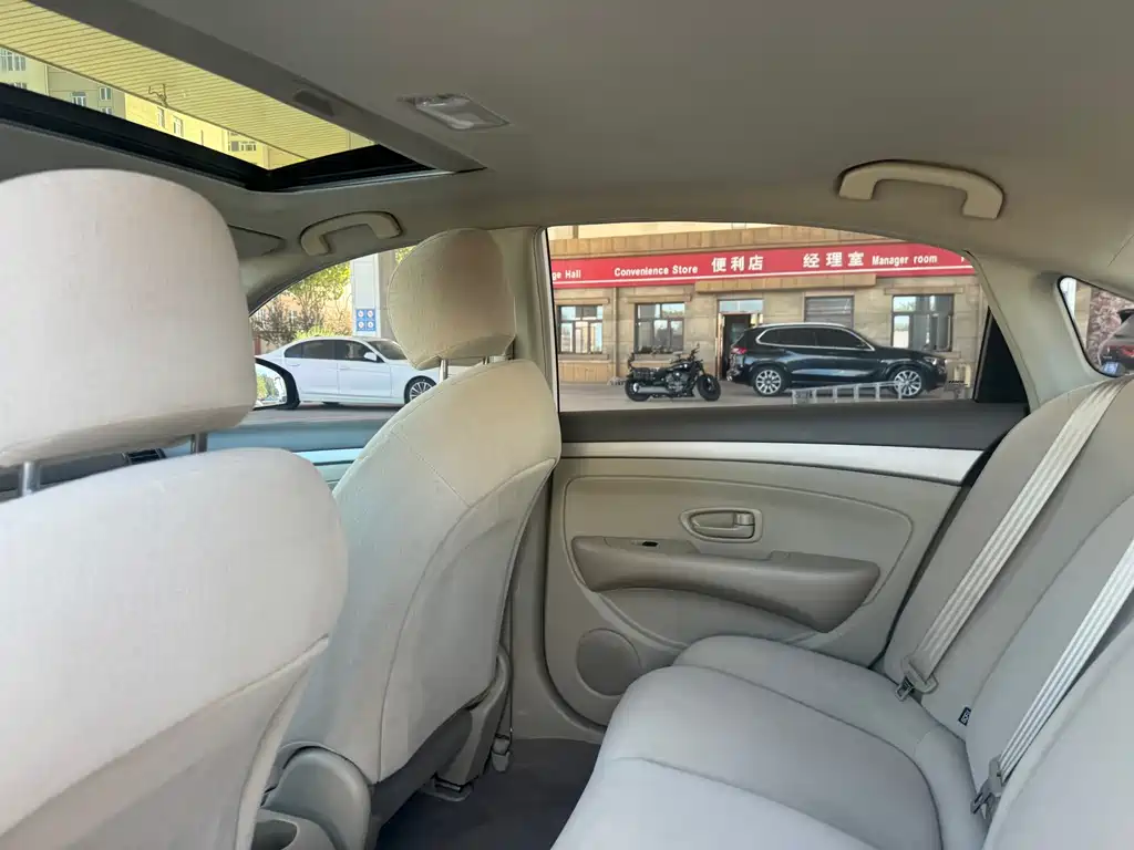 Nissan Sylphy — миниатюра 11