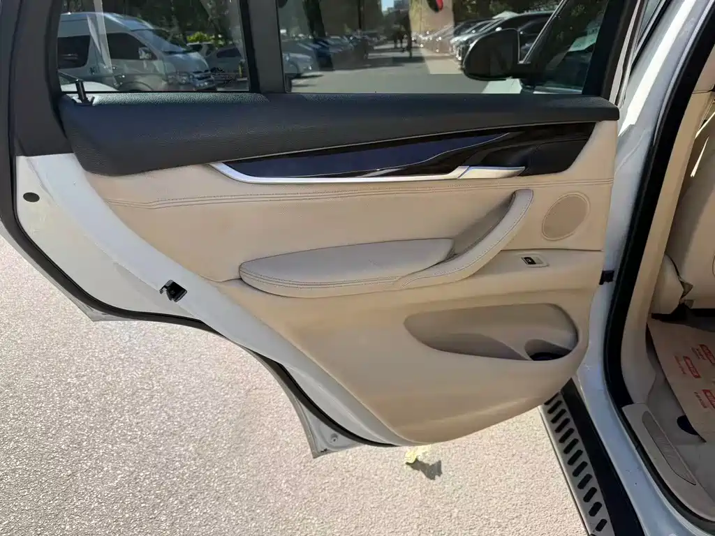 BMW X5 (Import) — миниатюра 22