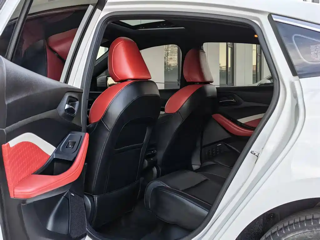 MG MG5 — миниатюра 5