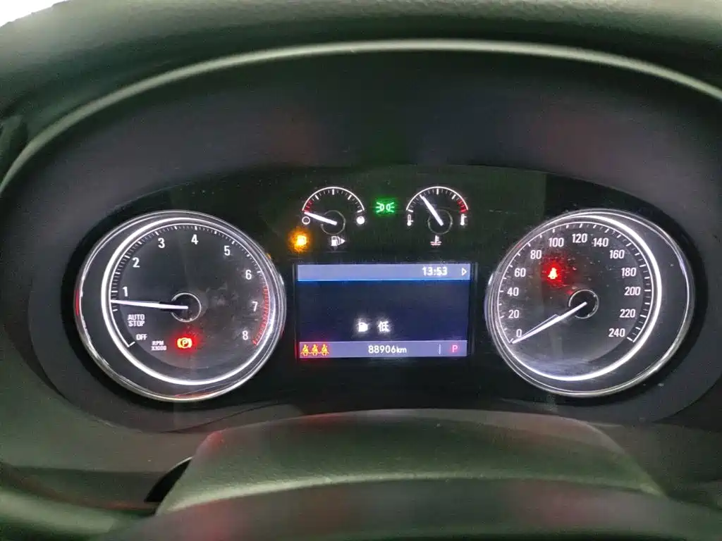 Buick LaCrosse — миниатюра 12