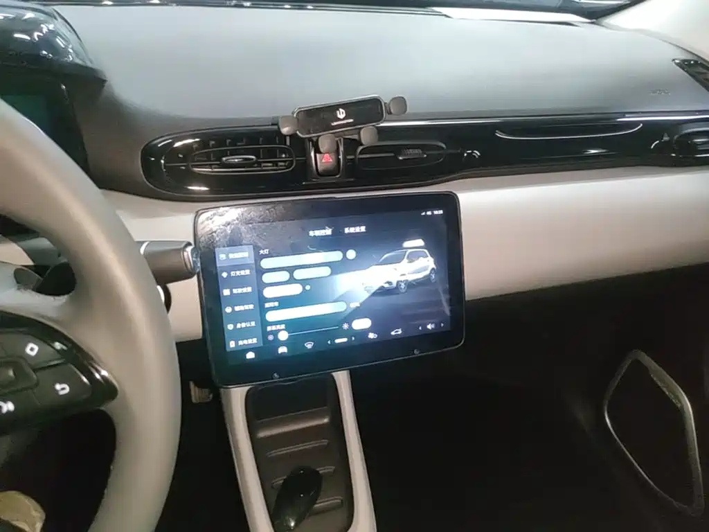 Leapmotor Leapmotor T03 — миниатюра 13