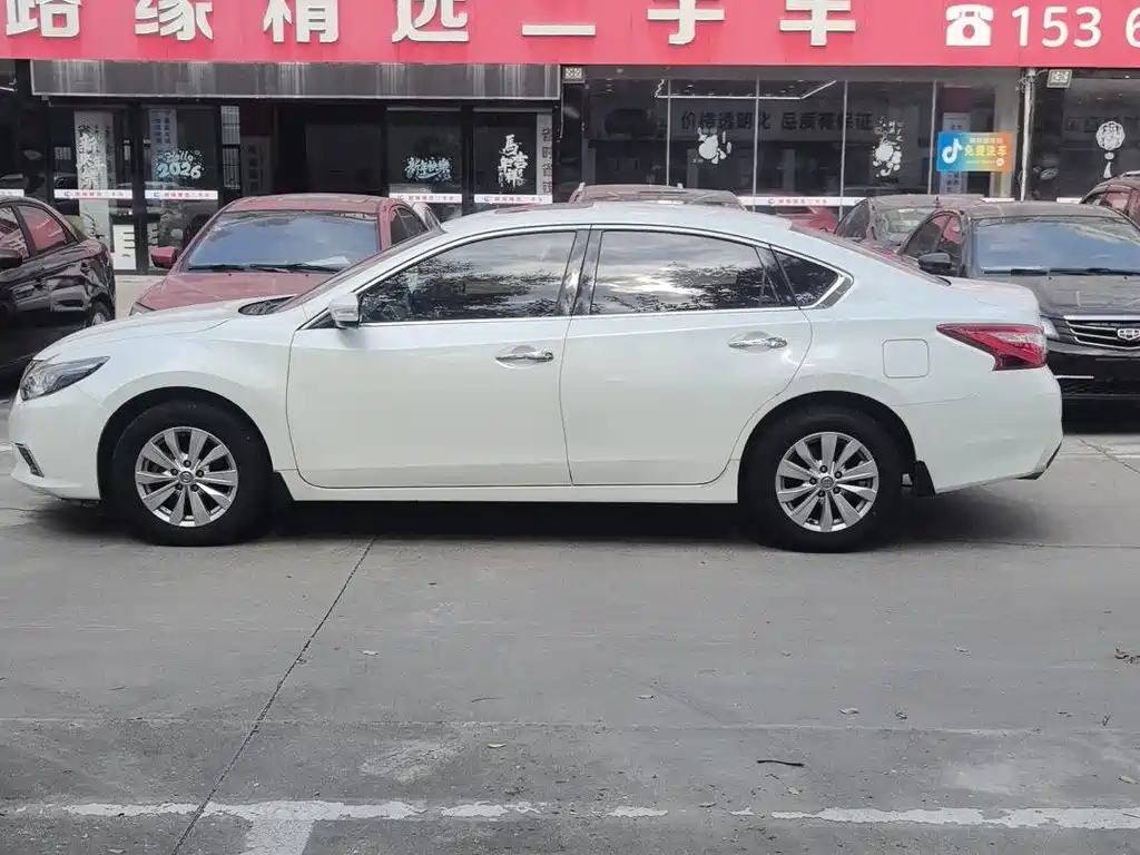 Nissan Teana — миниатюра 3