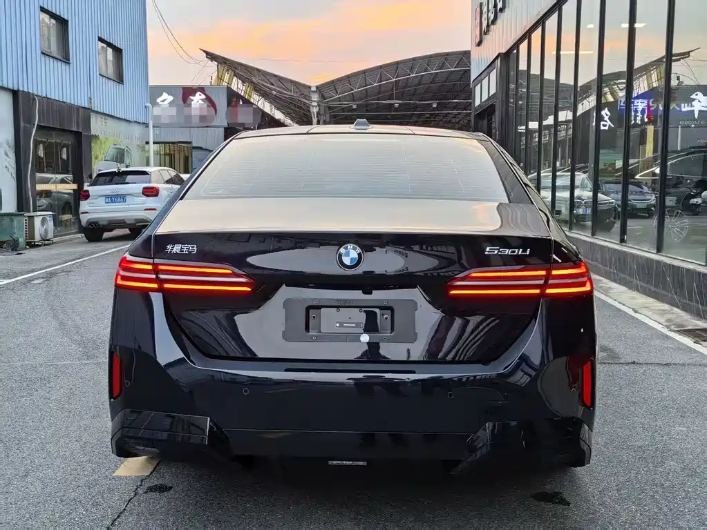 BMW 5 Series 5 2025 530Li Premium M Sport