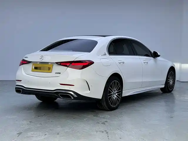 Mercedes-Benz C-Class — миниатюра 6