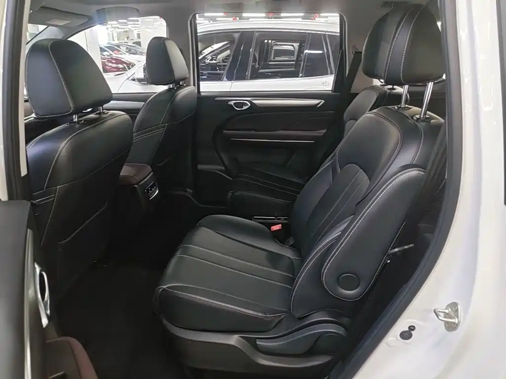 GAC Motor Trumpchi M6 — миниатюра 17