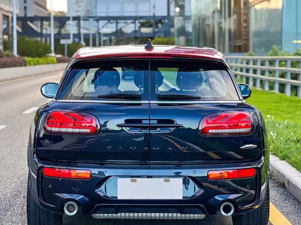 MINI  JCW CLUBMAN