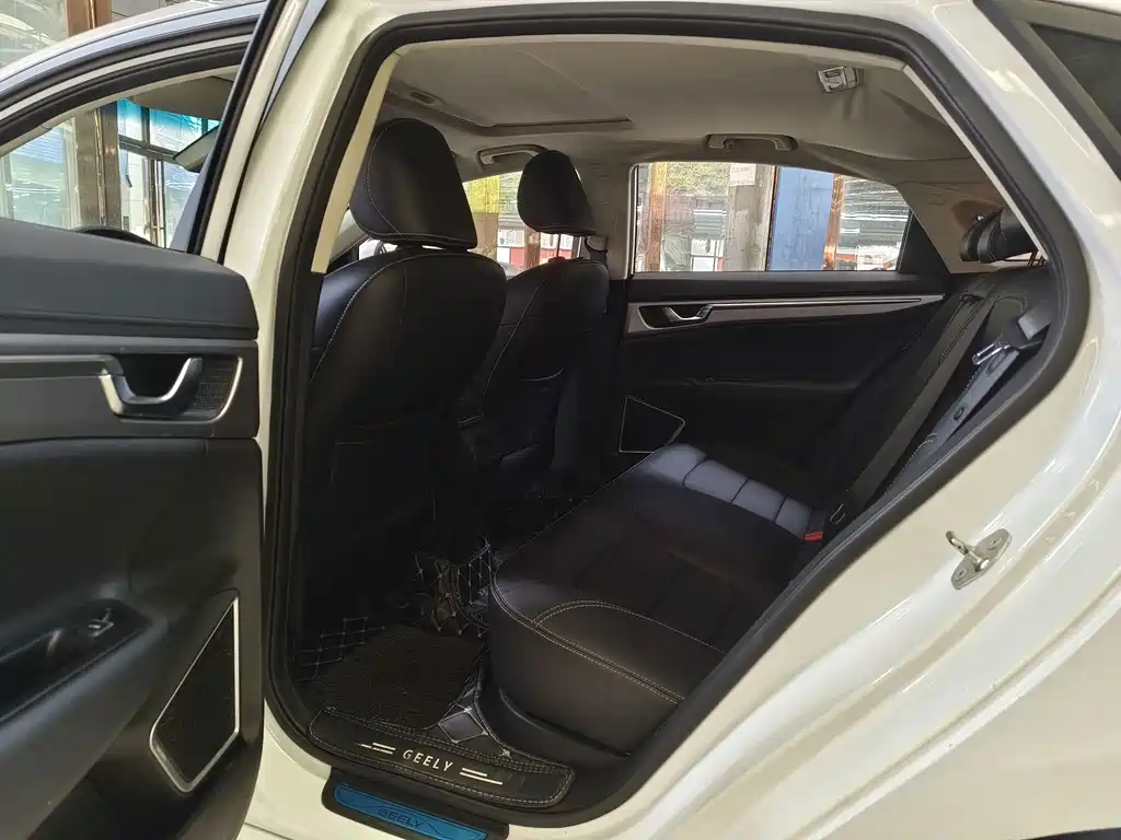 Geely Emgrand GL — миниатюра 7