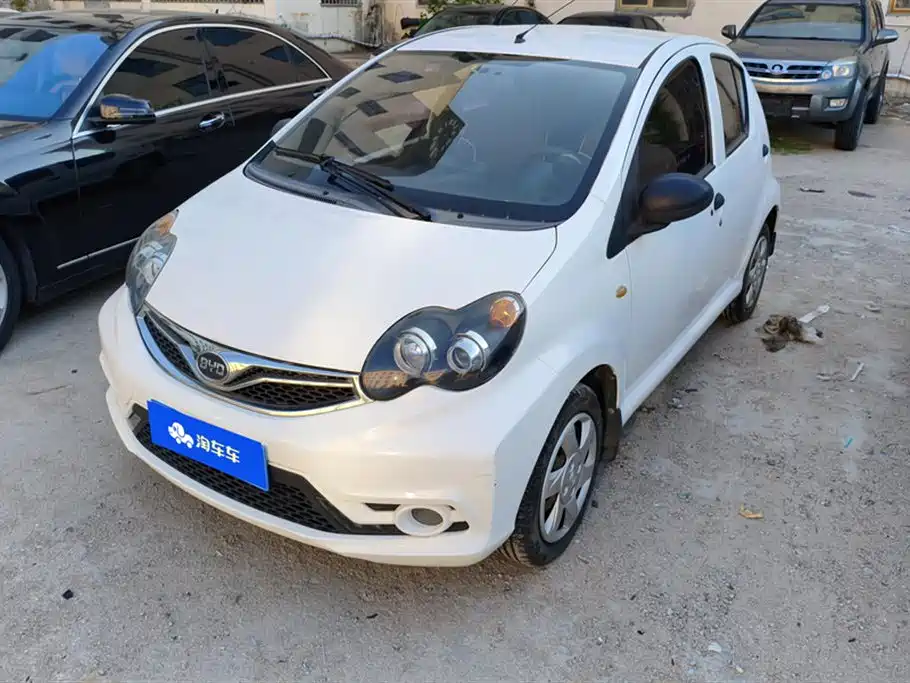 Byd F0 2018