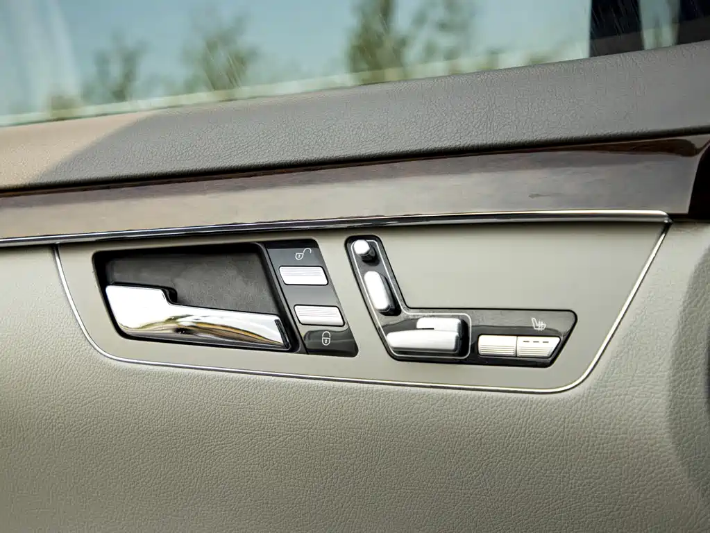 Mercedes-Benz S-Class — миниатюра 15