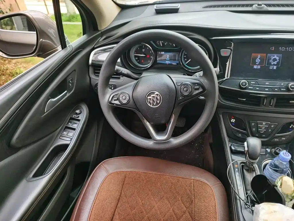 Buick Envision Plus — миниатюра 3