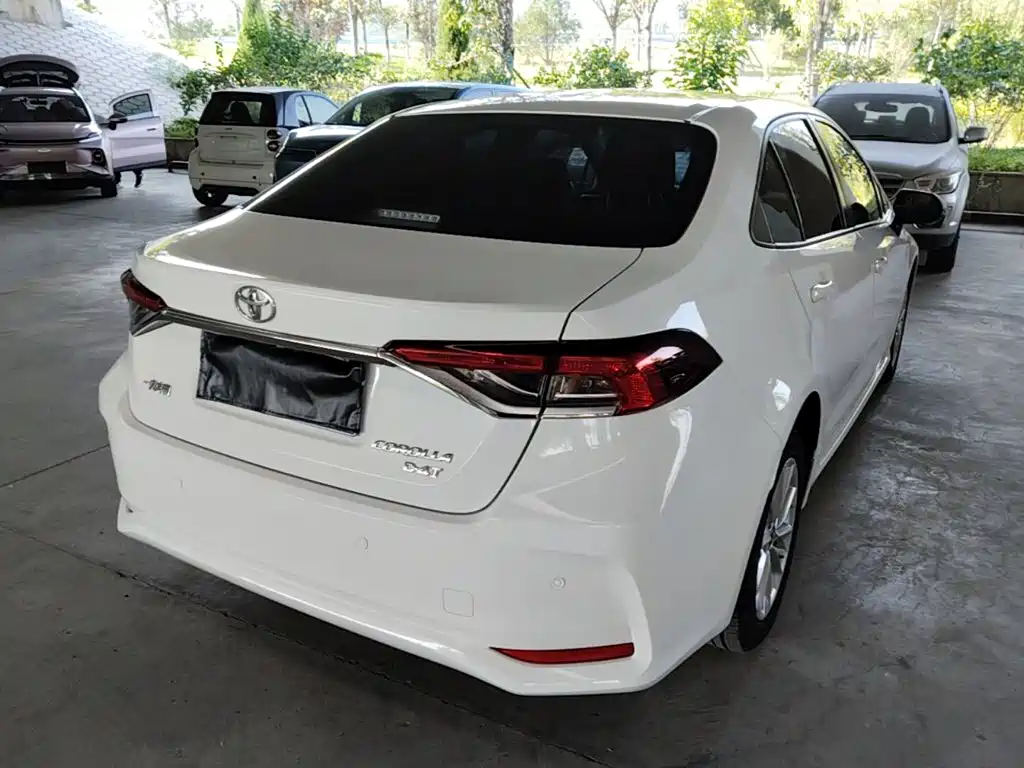Toyota Corolla — миниатюра 7