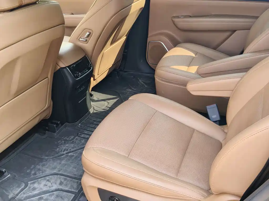 Li Auto Li ONE — миниатюра 8