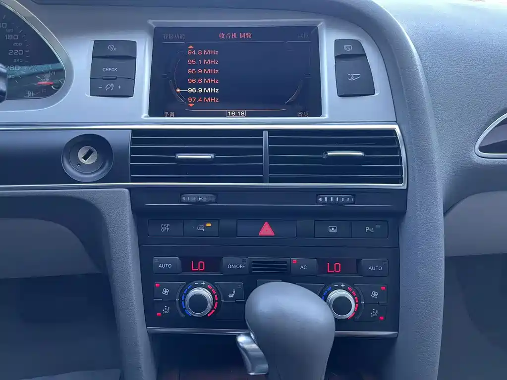 Audi A6L — миниатюра 23
