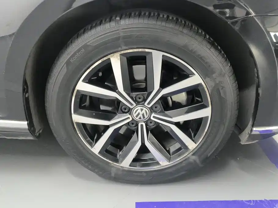 Volkswagen Magotan — миниатюра 6