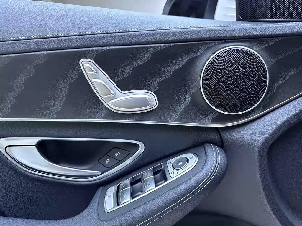 Mercedes-Benz C-Class — миниатюра 19