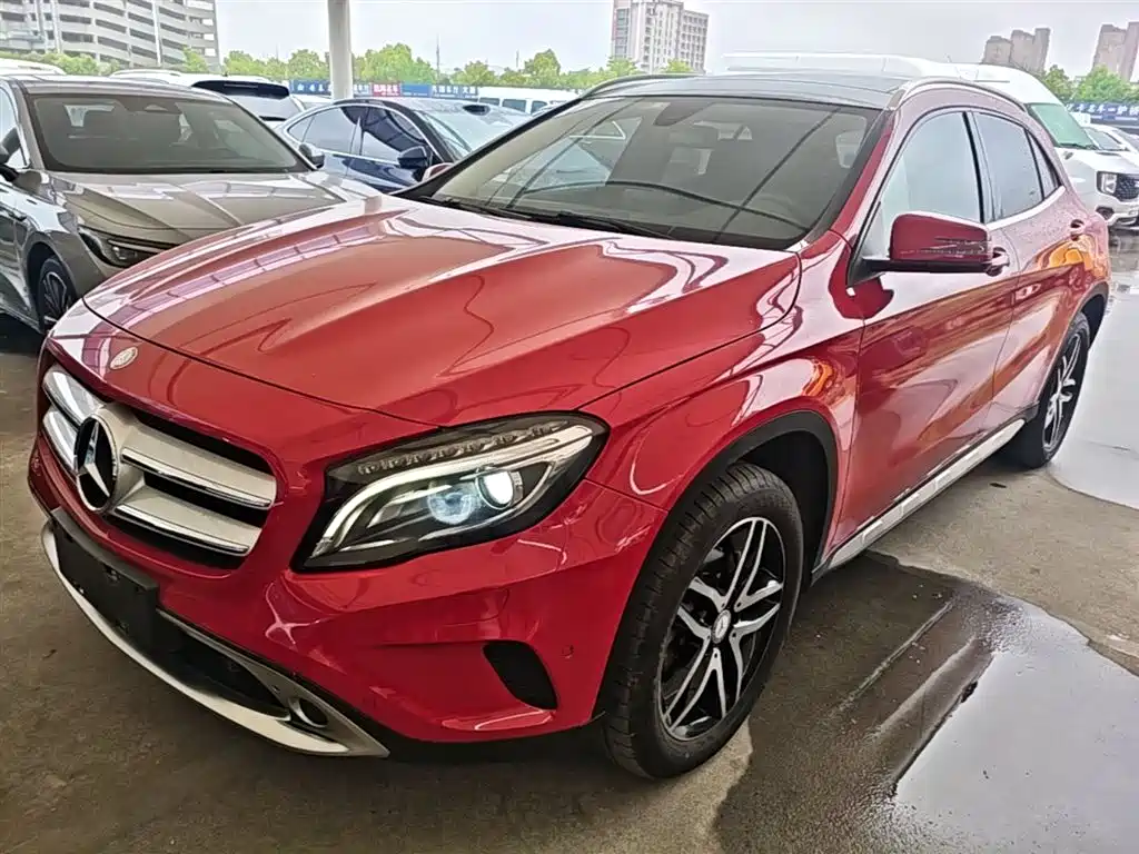 Mercedes-Benz GLA 2016 GLA 200 Fashion