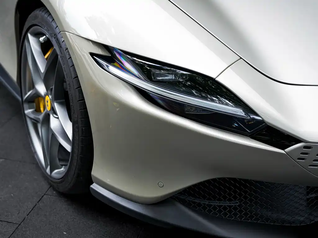 Ferrari Roma — миниатюра 6