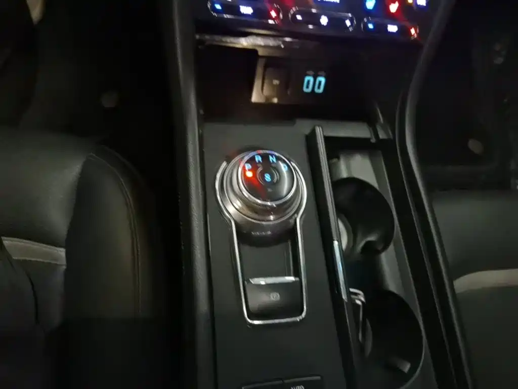 Ford Taurus — миниатюра 14