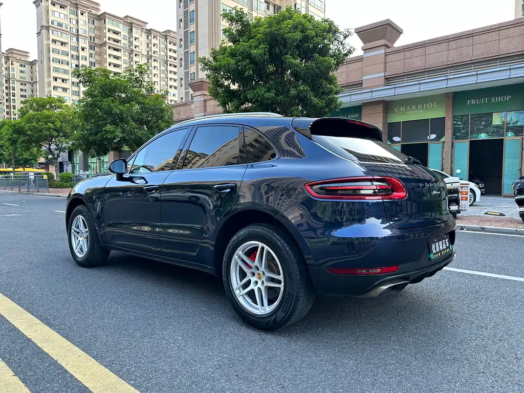 Porsche Macan — миниатюра 6