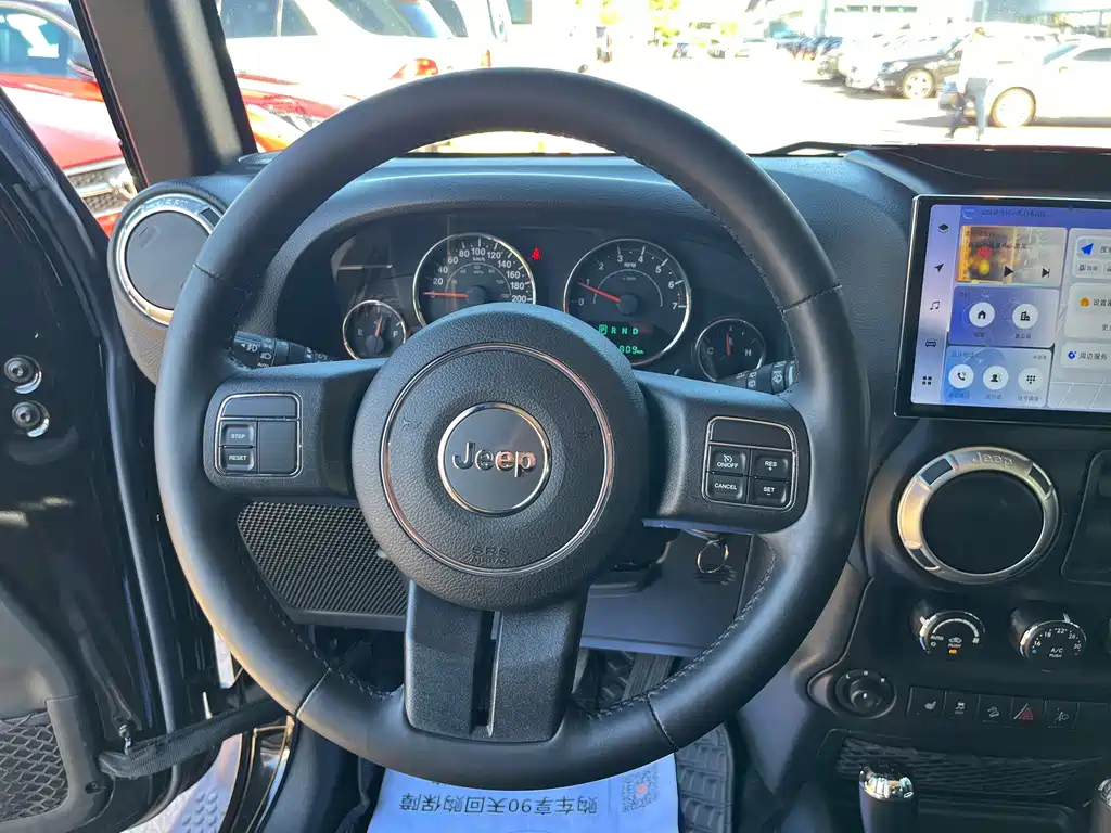 Jeep Wrangler — миниатюра 15