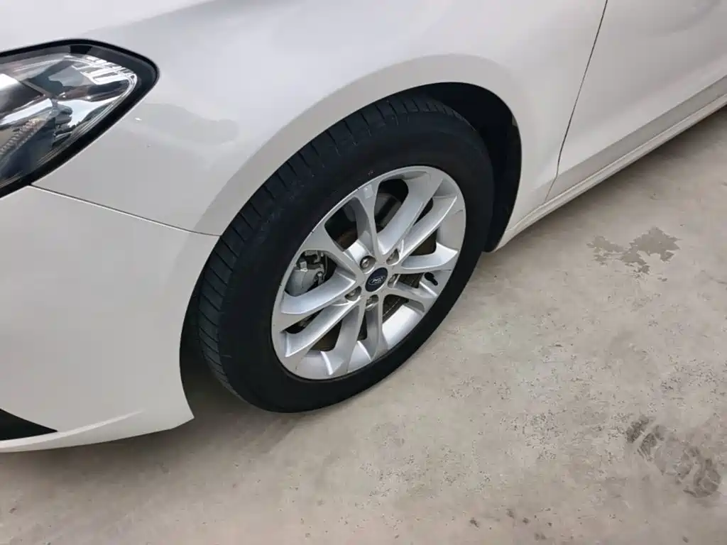 Ford Mondeo — миниатюра 23