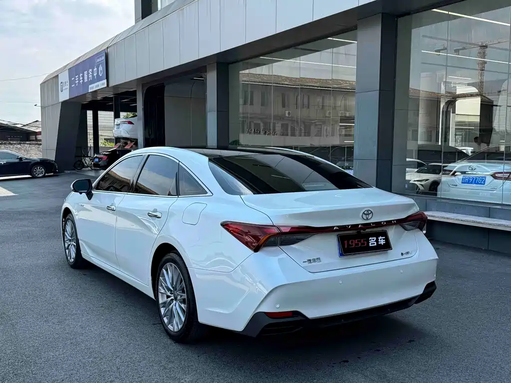 Toyota Avalon — миниатюра 7