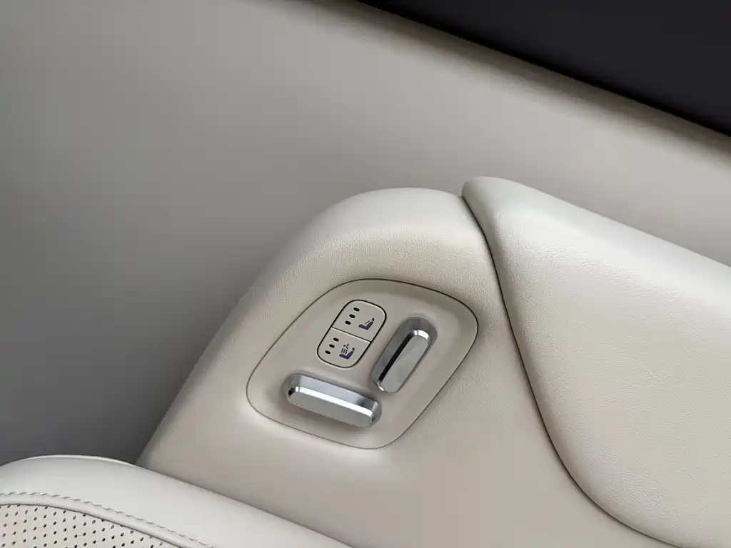 Li Auto Li MEGA — миниатюра 8