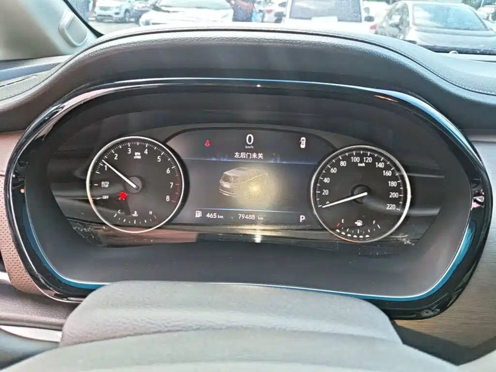 Buick GL8 — миниатюра 12