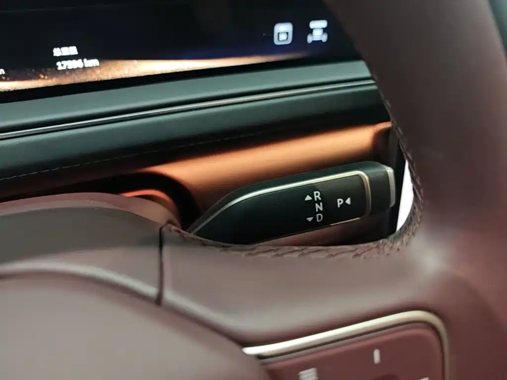 NIO ES8 — миниатюра 14