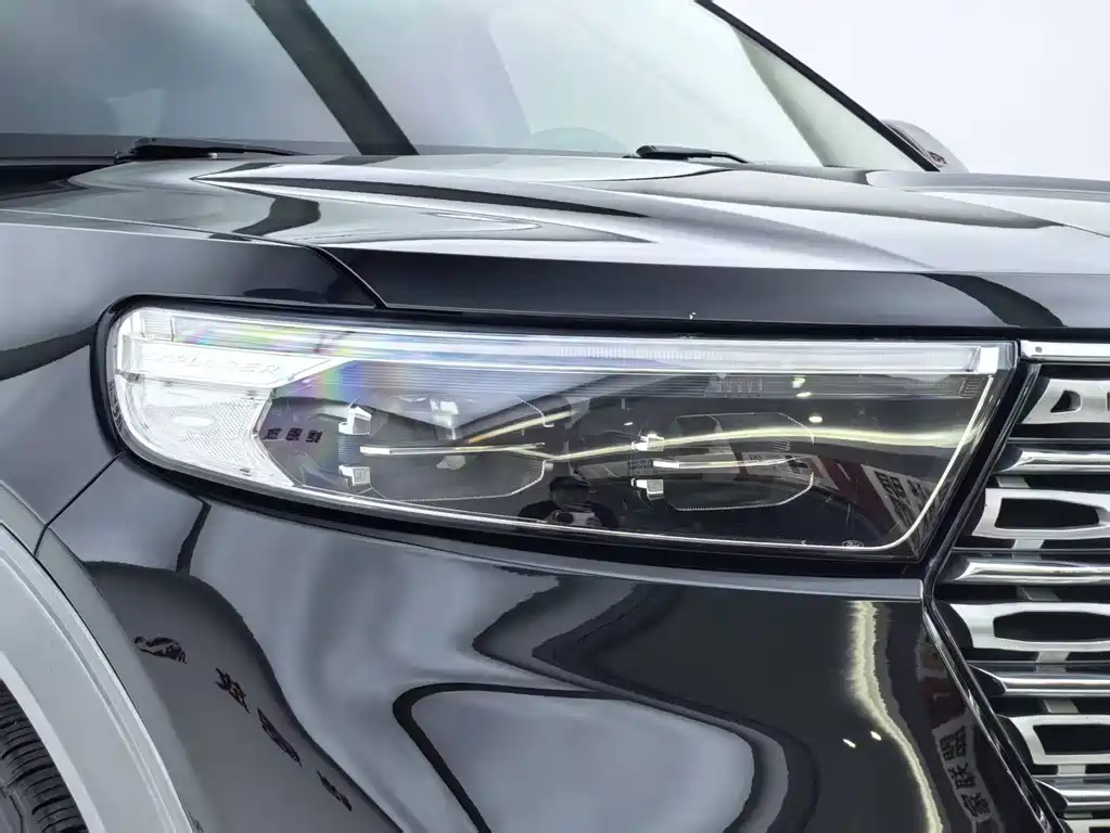 Ford Explorer — миниатюра 4