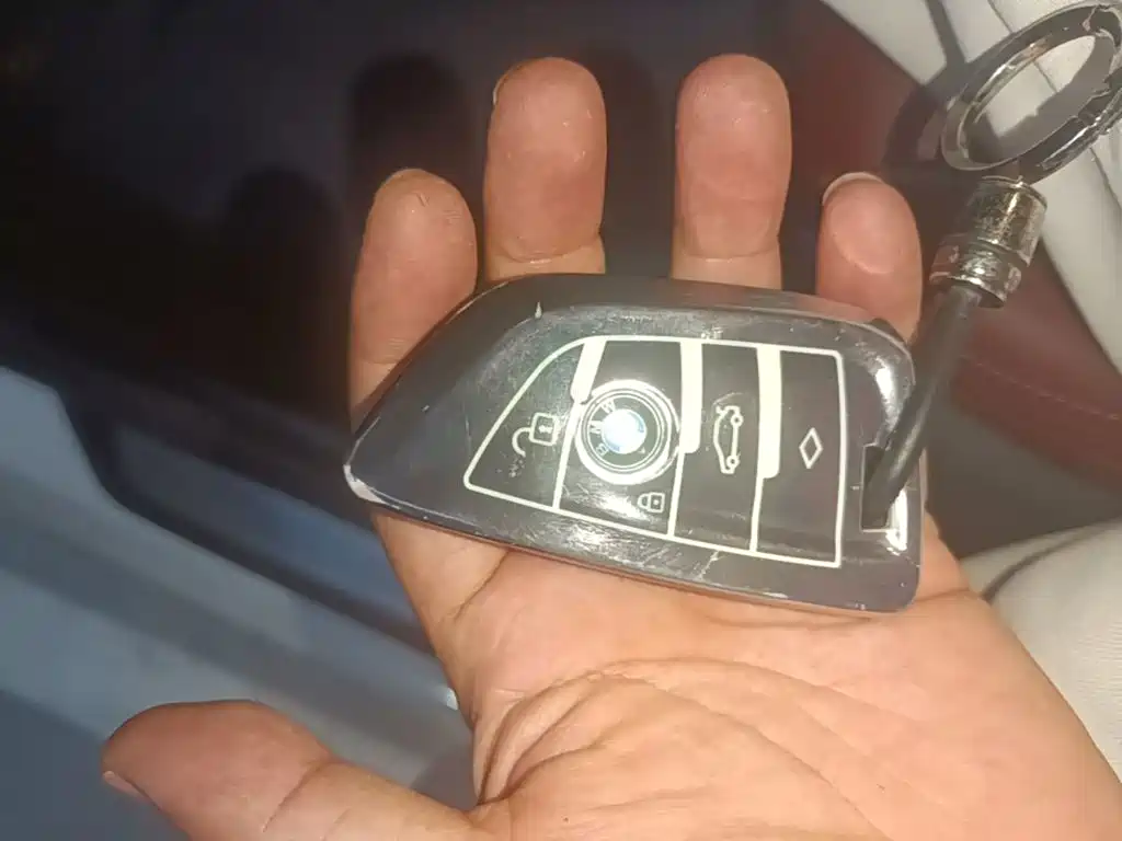 BMW 5 Series — миниатюра 9