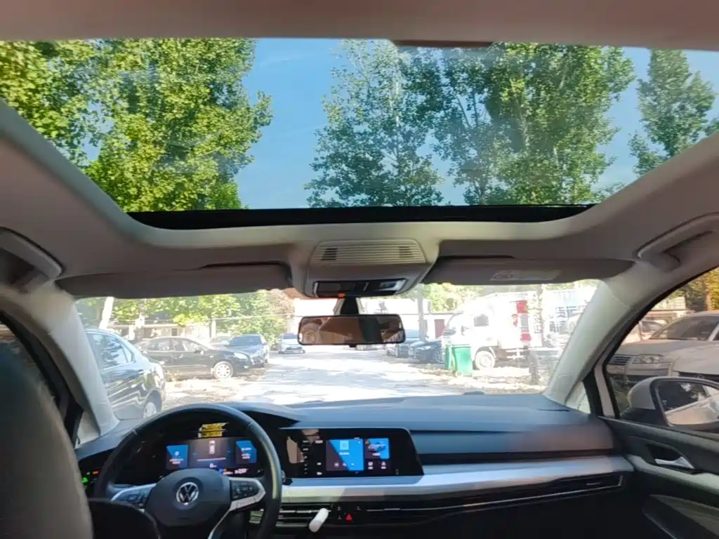 Volkswagen Golf — миниатюра 18