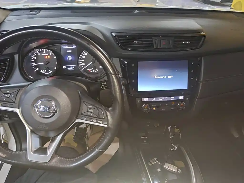Nissan X-Trail — миниатюра 10