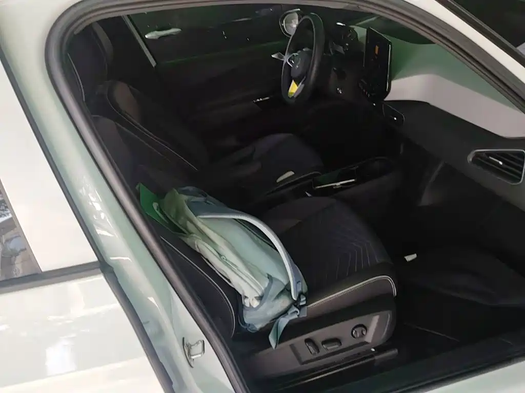 Volkswagen ID.3 — миниатюра 25