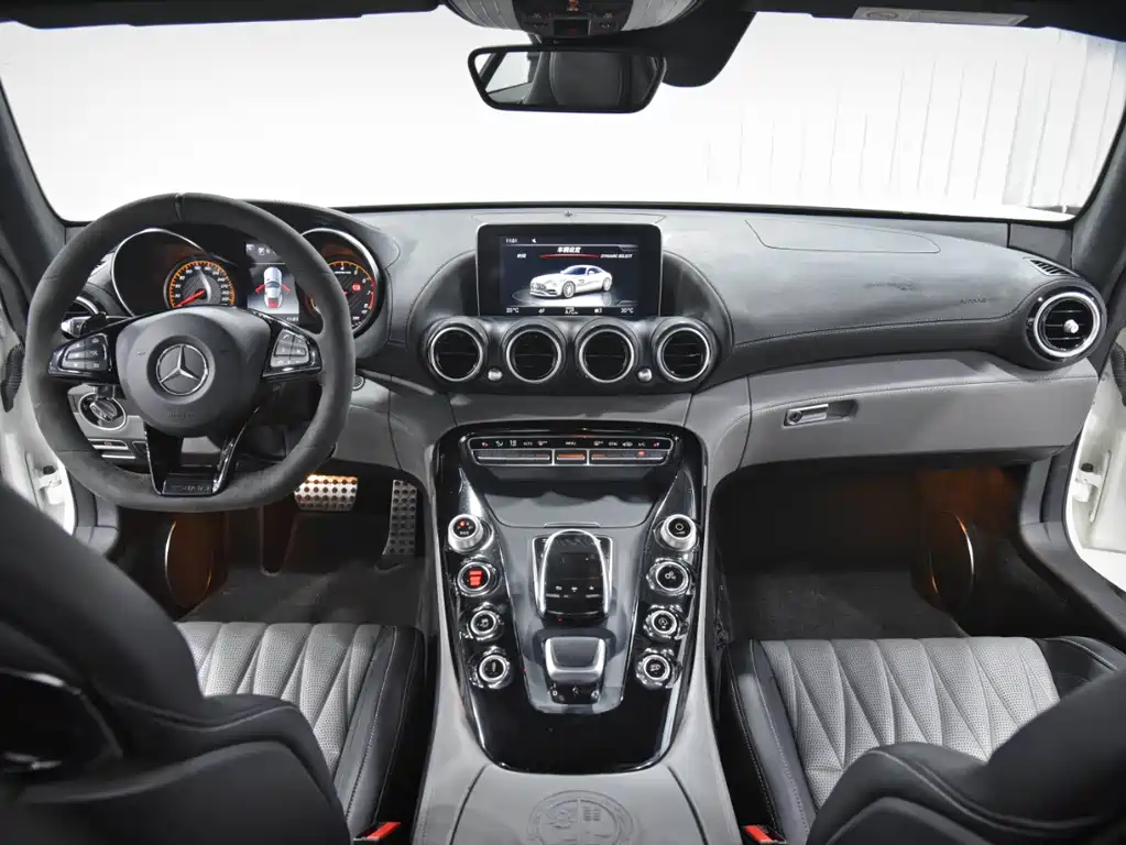 MERCEDES-BENZ AMG GT