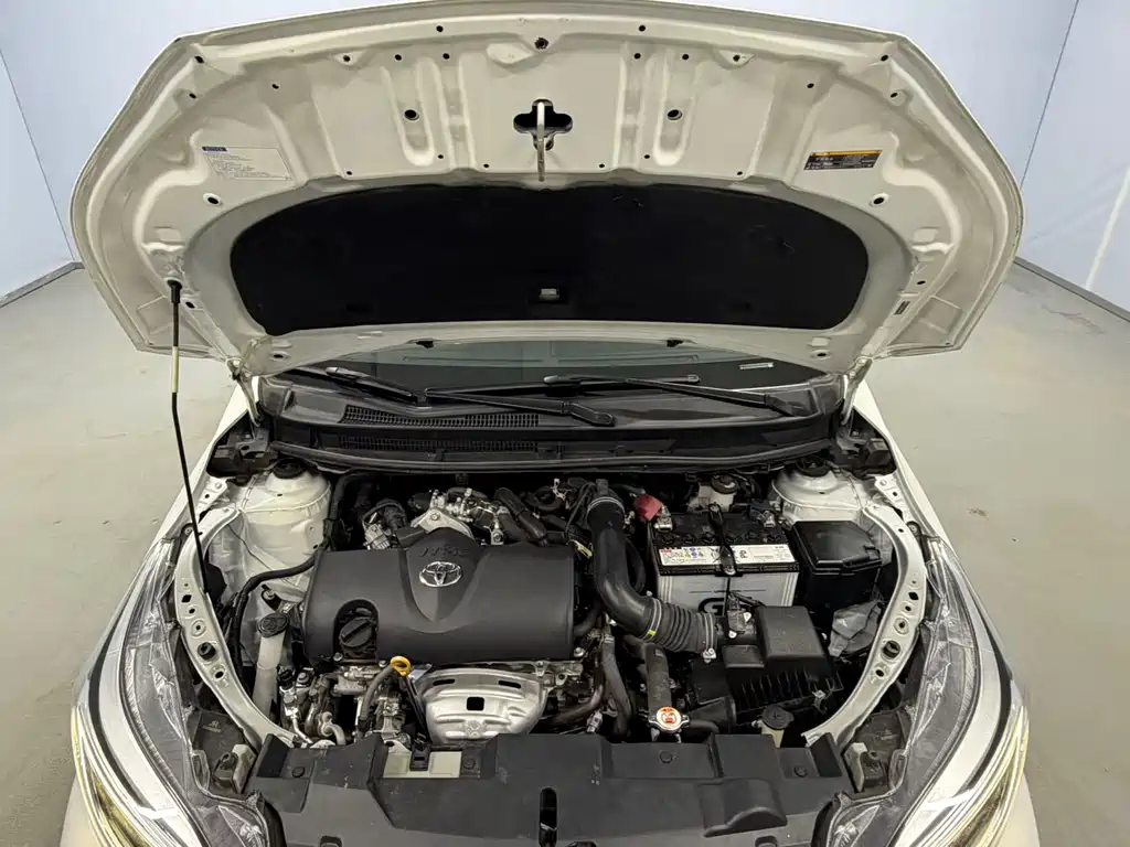 TOYOTA YARIS L ZHIXUAN