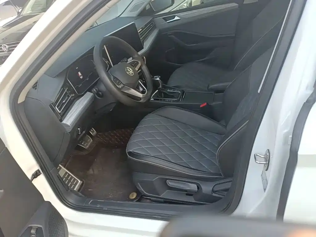 Volkswagen Sagitar — миниатюра 11