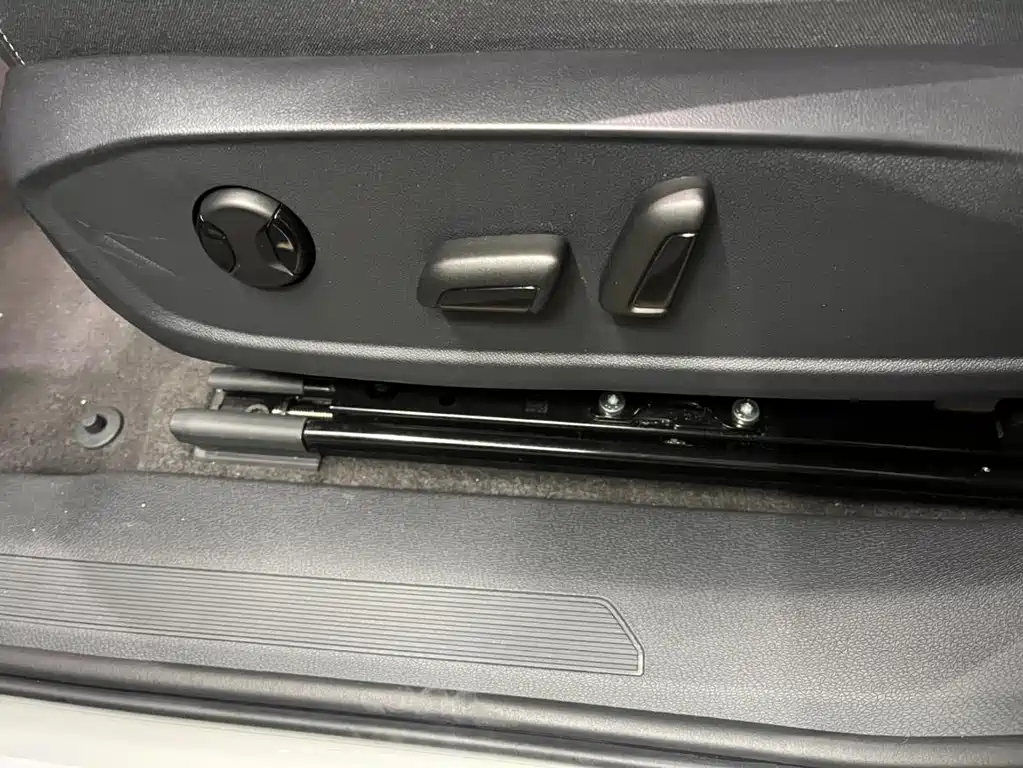 VOLKSWAGEN ID.4 CROZZ