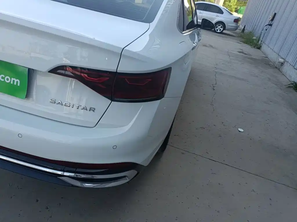 Volkswagen Sagitar — миниатюра 8