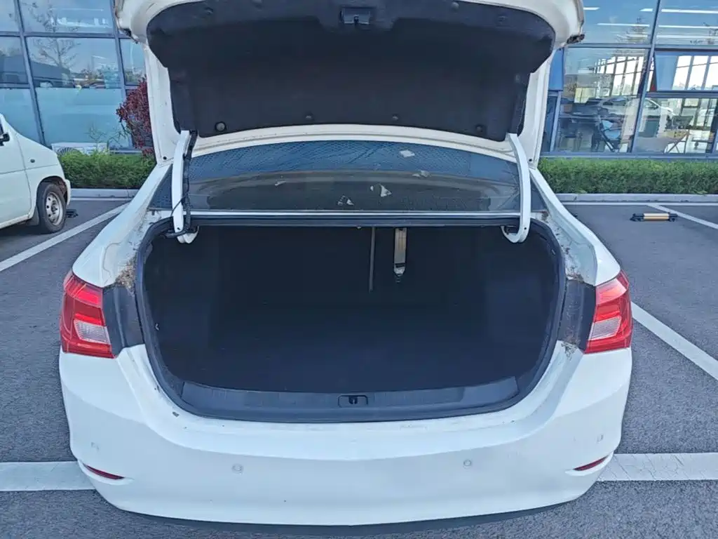 Buick Excelle — миниатюра 19